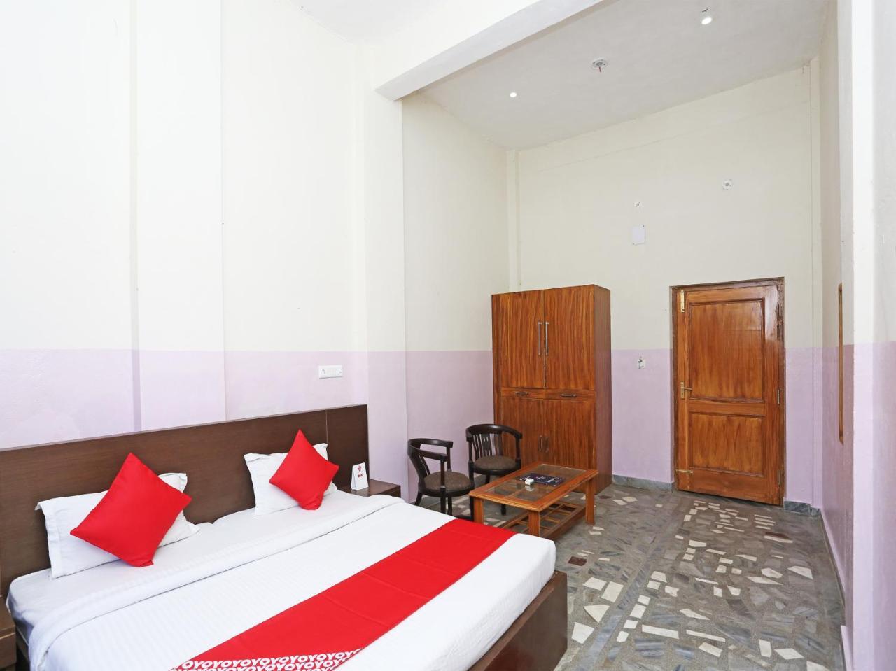 Oyo 19638 Hotel Jay Continental Almora Eksteriør billede